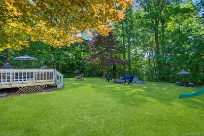 10 Hollingwood Drive, Coram, NY 11727 - Photo 29