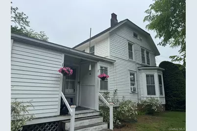 454 Main Street, Center Moriches, NY 11934 - Photo 3