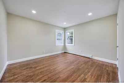 209 N Grove Street, Valley Stream, NY 11580 - Photo 17