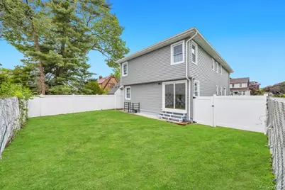 [Address not provided], Valley Stream, NY 11580 - Photo 27