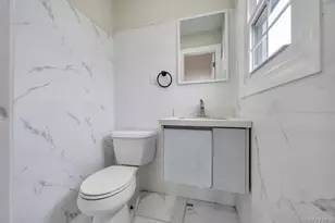 [Address not provided], Valley Stream, NY 11580 - Photo 15