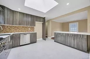209 N Grove St, Valley Stream, NY 11580 - Photo 11