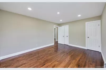 209 N Grove Street, Valley Stream, NY 11580 - Photo 15