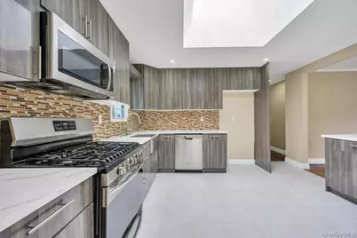 [Address not provided], Valley Stream, NY 11580 - Photo 11
