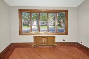 43 E Raleigh Ave, New York, NY 10310 - Photo 5