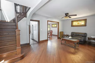 43 E Raleigh Avenue, New York, NY 10310 - Photo 3