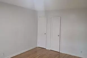 89-81 217th St, Queens Village, NY 11427 - Photo 9