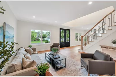 124 North Drive, Massapequa, NY 11758 - Photo 5