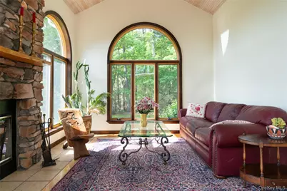 828 W Saugerties Woodstock Road, Saugerties, NY 12477 - Photo 11