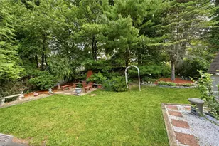 30 Greenvale Cir, White Plains, NY 10607 - Photo 21