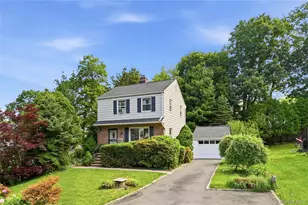 30 Greenvale Cir, White Plains, NY 10607 - Photo 29
