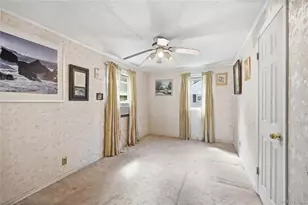 30 Greenvale Cir, White Plains, NY 10607 - Photo 11
