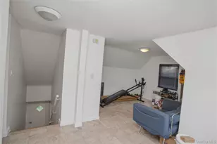 503 S 12th St, New Hyde Park, NY 11040 - Photo 7