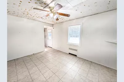 28 Jonas Boulevard, Centereach, NY 11720 - Photo 9