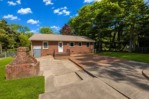 28 Jonas Blvd, Centereach, NY 11720 - Photo 19