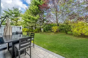 1405 Sara Cir, Port Jefferson, NY 11776 - Photo 27