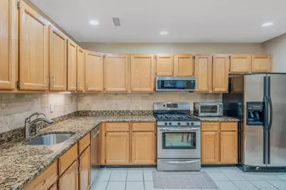 1405 Sara Circle, Port Jefferson, NY 11776 - Photo 9