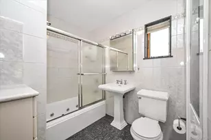 33-22 208th St, Bayside, NY 11361 - Photo 15