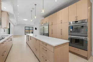 8 Sealy Dr, Lawrence, NY 11559 - Photo 11