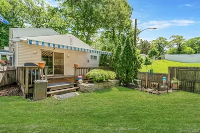 242 Lower Rocky Point Road, Sound Beach, NY 11789 - Photo 27