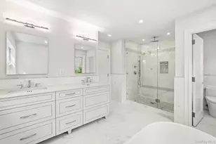 229 A Soundview Ave, White Plains, NY 10606 - Photo 9