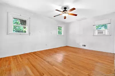 2 Forest Knoll Drive, Suffern, NY 10901 - Photo 21