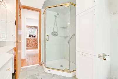 2 Forest Knoll Drive, Suffern, NY 10901 - Photo 29
