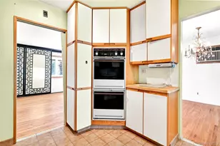 2 Forest Knoll Dr, Suffern, NY 10901 - Photo 17