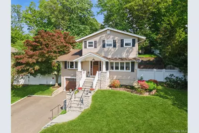 23 Ravenwood Drive, Kings Park, NY 11754 - Photo 11