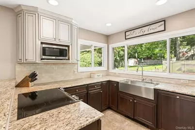 23 Ravenwood Drive, Kings Park, NY 11754 - Photo 21