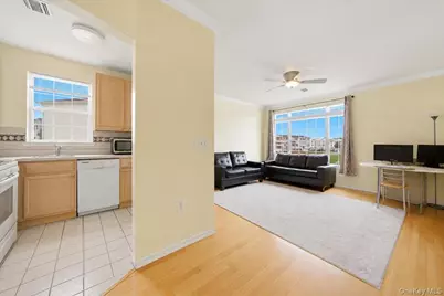 163 Surf Drive #106, Bronx, NY 10473 - Photo 19