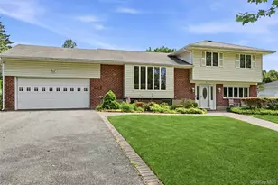 10 Darien Pl, East Northport, NY 11731 - Photo 3