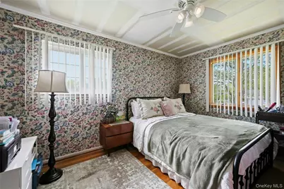 10 Darien Place, East Northport, NY 11731 - Photo 29