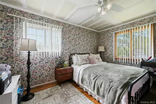 10 Darien Pl, East Northport, NY 11731 - Photo 29