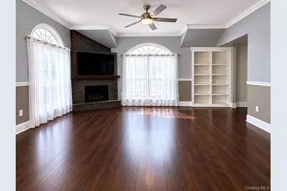 [Address not provided], Bethpage, NY 11714 - Photo 5