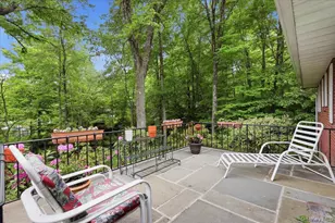 17 Galloway Ln, Cortlandt Manor, NY 10567 - Photo 17