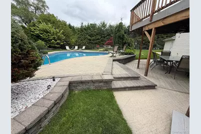 8 Stell Lane, East Northport, NY 11731 - Photo 19