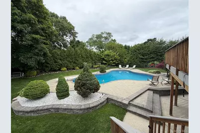 8 Stell Lane, East Northport, NY 11731 - Photo 17