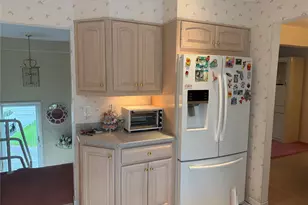 8 Stell Ln, East Northport, NY 11731 - Photo 5