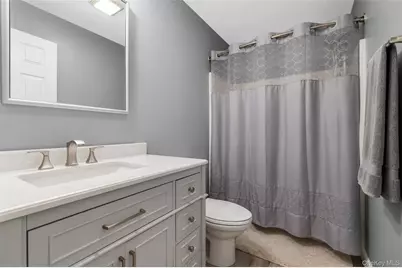 3 Cheshire Road, Bethpage, NY 11714 - Photo 17