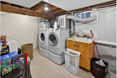 220 Grant Avenue, Saint James, NY 11780 - Photo 19