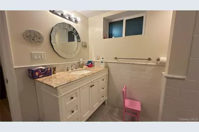 220 Grant Avenue, Saint James, NY 11780 - Photo 17