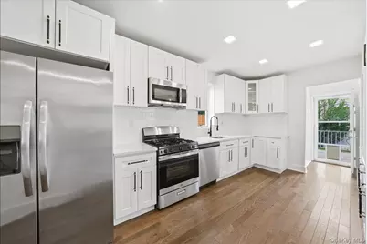 916 Clarence Avenue, Bronx, NY 10465 - Photo 11