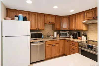736 Bunker Road, Woodmere, NY 11581 - Photo 23
