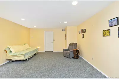 45 Oak Run, Stony Brook, NY 11790 - Photo 17