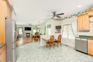 45 Oak Run, Stony Brook, NY 11790 - Photo 7