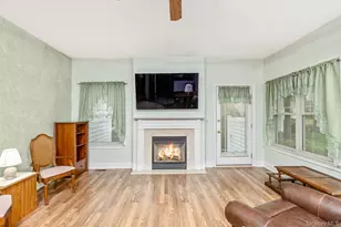 45 Oak Run, Stony Brook, NY 11790 - Photo 5