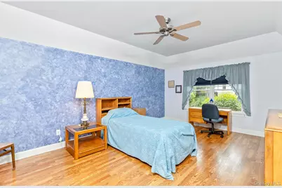 45 Oak Run, Stony Brook, NY 11790 - Photo 11