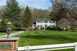 16 Fox Den Rd, Mount Kisco, NY 10549 - Photo 9