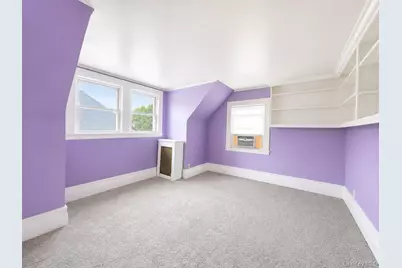 240 N Fulton Avenue, Fleetwood, NY 10552 - Photo 15